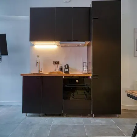 Stylish 2-bedroom Loft In The Heart Of With Air Conditioning * Paris