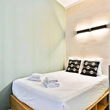 Stylish 2-bedroom Loft In The Heart Of With Air Conditioning Paris