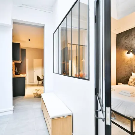 Stylish 2-bedroom Loft In The Heart Of With Air Conditioning Apartment Paris